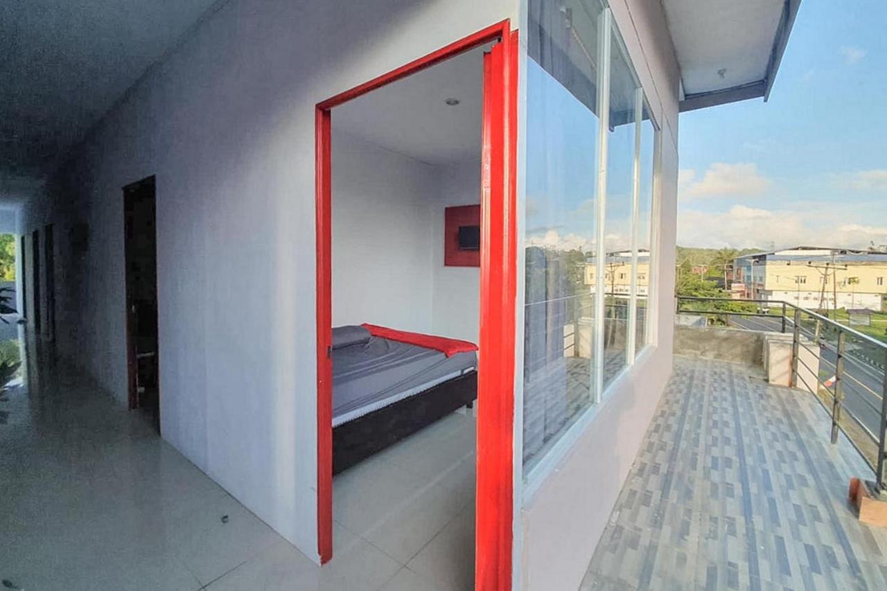 Sky Residence Tomohon Mitra Reddoorz Eksteriør billede