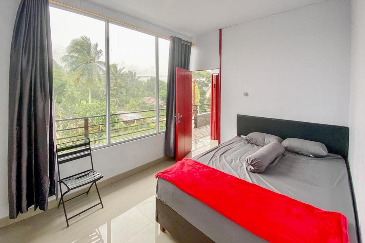 Sky Residence Tomohon Mitra Reddoorz Eksteriør billede