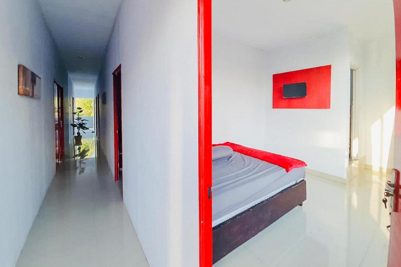 Sky Residence Tomohon Mitra Reddoorz Eksteriør billede